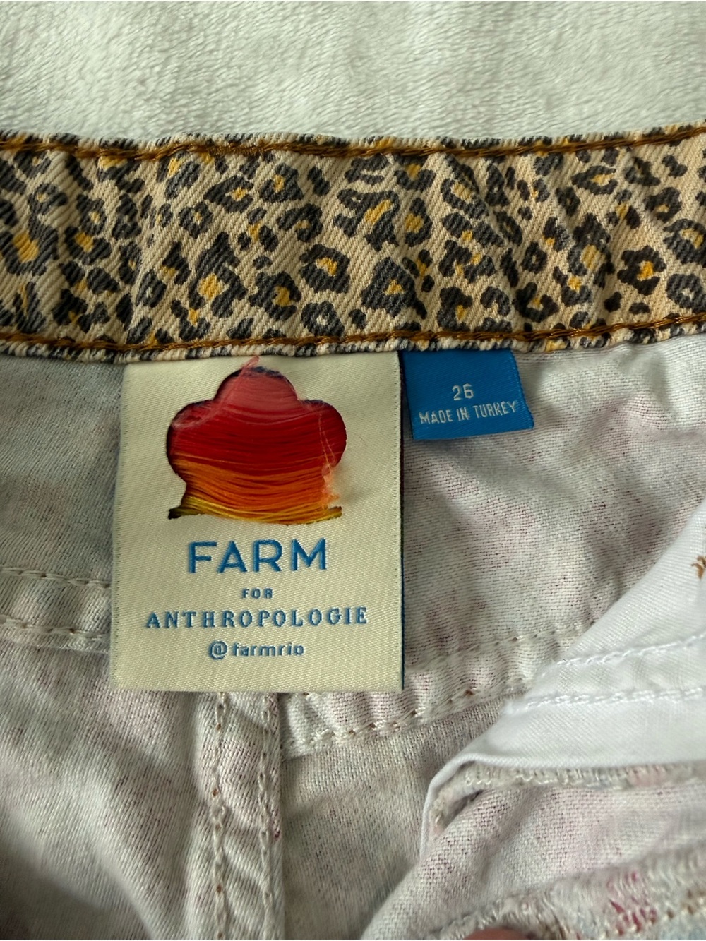 Farm Rio Ultra High Rise Patchwork Denim Shorts Size 26 D93 - Picture 3 of 3